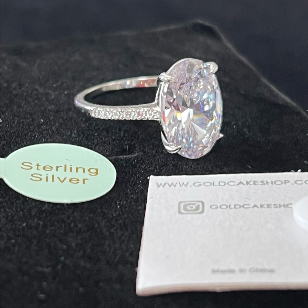 Gold Cake Shop Large Oval Crystal Diamond Sterling Silver 925 Women’s Ring Sz 7